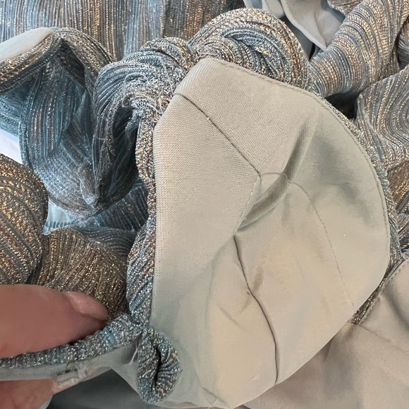 Mac Duggal Evening Gown - Picture 8 of 9